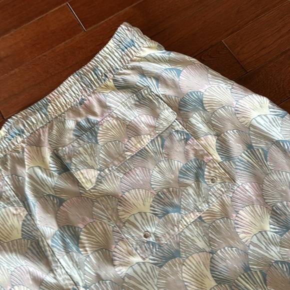 Men’s Abercrombie Swim Trunks - sea shells - Picture 6 of 7